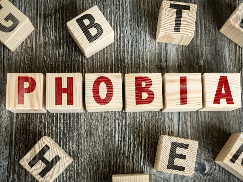 Signs and Symptoms of Leporiphobia